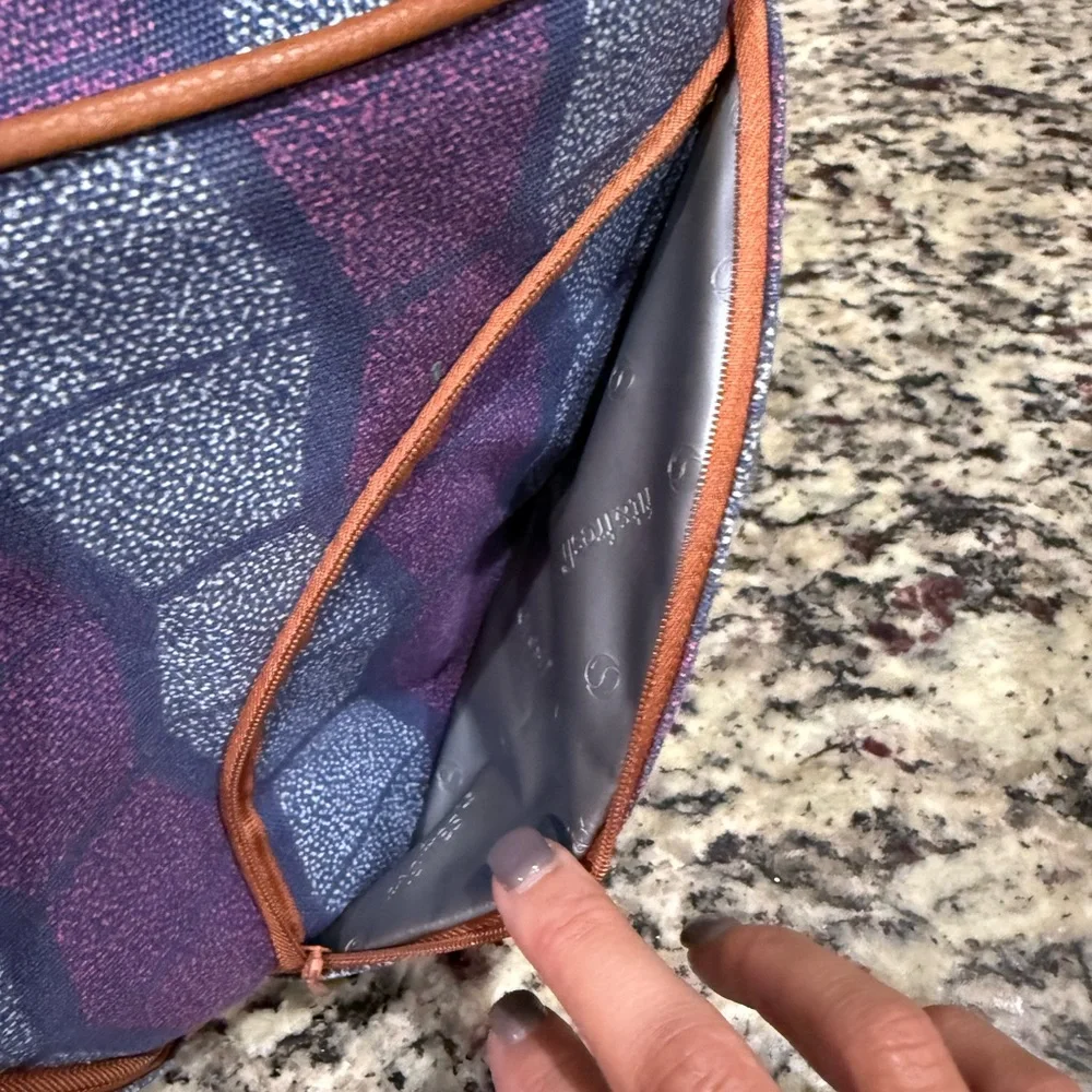 Insulated Tote with Matching Containers